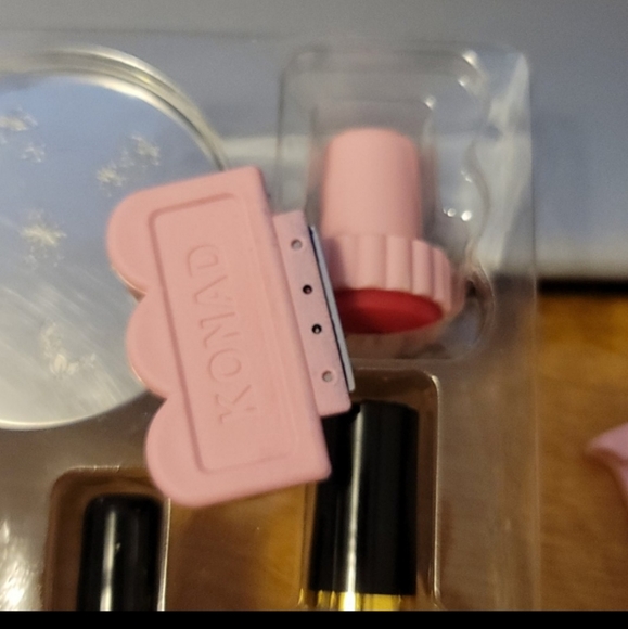 Stamping Nail Set + 6 additional plates - Picture 6 of 16
